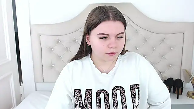 Snapshot of AbbyPleasure chatting on 01-30-25, 09:47 AbbyPleasure online show from 01-30-25, 09:47