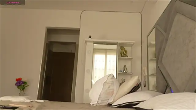 niiaa1 online show from 03-31-26, 07:47