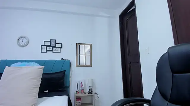 kamila lopez online show from 02-06-26, 08:34