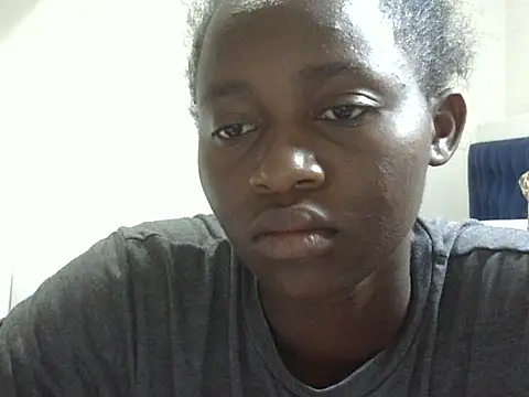 Seeexxxy-bree online show from 04-20-26, 08:50