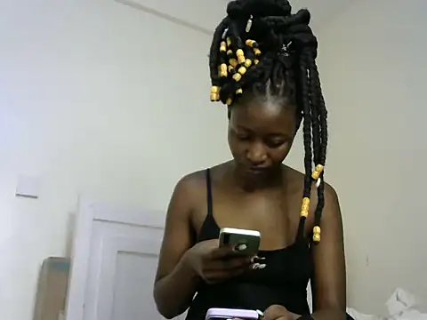 Snapshot of thicky_anncy chatting on 03-01-25, 12:28 thicky anncy online show from 03-01-25, 12:28