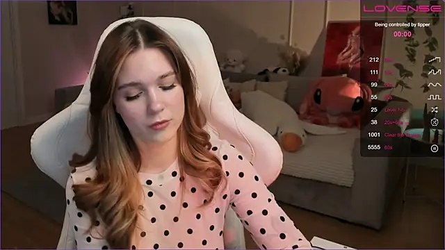 Frau Lina online show from 12-03-25, 03:21