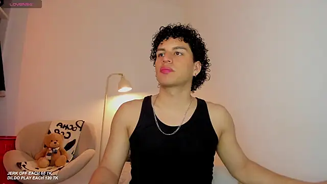 Curlblue online show from 11-04-25, 01:05