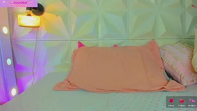 cute latinaxxx online show from 09-13-25, 01:16