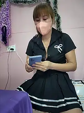 zizi public online show from 02-12-25, 06:40