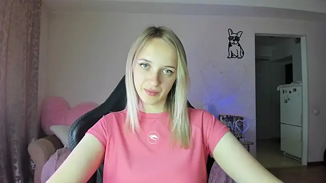Snapshot of RouseReed chatting on 06-21-26, 06:27 RouseReed online show from 06-21-26, 06:27