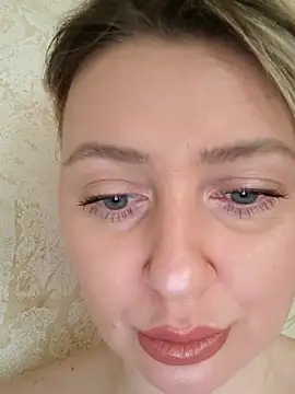 LadyLolyPop  online show from 04-07-26, 03:40