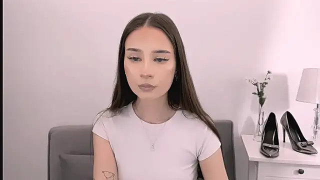 EmilyDarling online show from 02-25-26, 09:02