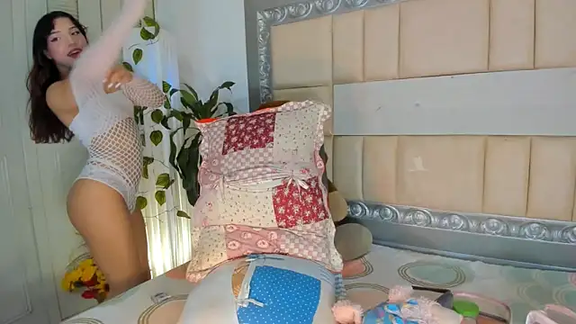 GingerDollx online show from 12-05-25, 09:00