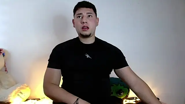 Snapshot of dap_XOXO chatting on 12-17-24, 10:22 dap XOXO online show from 12-17-24, 10:22