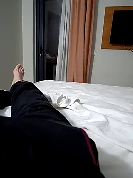 xxalperalper06 online show from 04-22-26, 07:37