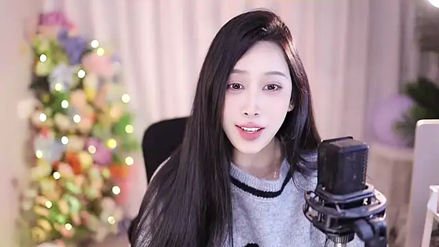 Snapshot of SleepArtist chatting on 01-19-25, 10:28 SleepArtist online show from 01-19-25, 10:28