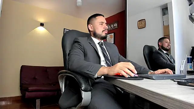 Snapshot of thesexlawyer1 chatting on 04-28-26, 02:49 thesexlawyer1 online show from 04-28-26, 02:49