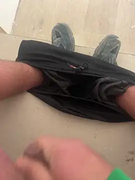 Snapshot of Angeloggaa chatting on 02-20-25, 08:17 Angeloggaa online show from 02-20-25, 08:17