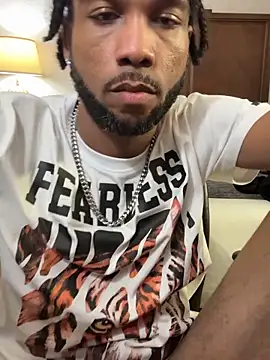 Snapshot of SavageViking chatting on 10-21-25, 06:08 SavageViking online show from 10-21-25, 06:08