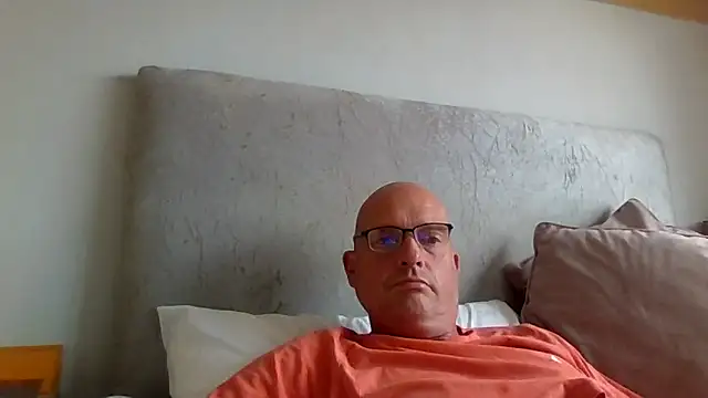 mrtickle0025 online show from 06-11-26, 09:18
