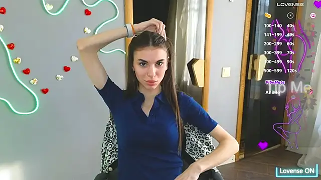 Snapshot of EmmyGreans chatting on 03-08-25, 06:54 EmmyGreans online show from 03-08-25, 06:54