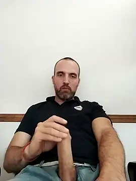 Snapshot of leon3875 chatting on 12-16-24, 03:22 leon3875 online show from 12-16-24, 03:22