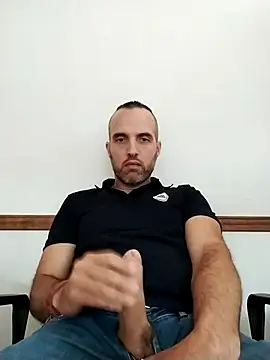 Snapshot of leon3875 chatting on 01-06-25, 03:08 leon3875 online show from 01-06-25, 03:08