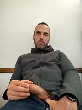 Snapshot of leon3875 chatting on 09-12-25, 03:34 leon3875 online show from 09-12-25, 03:34