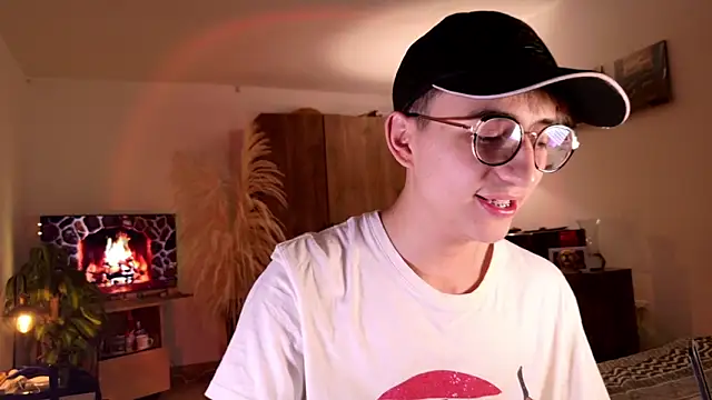 Mr evan1 online show from 10-22-25, 03:01