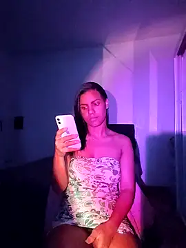 Bella Anjoss online show from 12-07-24, 02:09