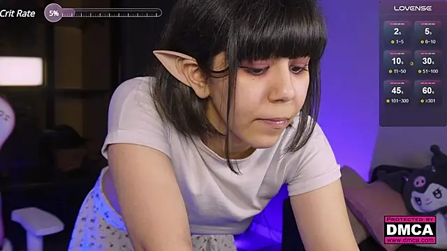 Snapshot of Triss_Moon chatting on 01-08-25, 09:10 Triss Moon online show from 01-08-25, 09:10