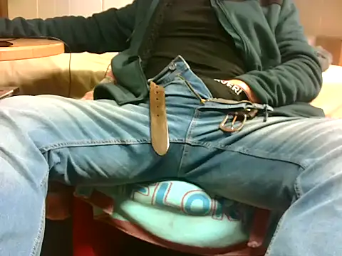 Giulio35 Pika online show from 03-21-26, 06:18