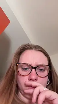 Snapshot of chloetarducci chatting on 02-11-26, 08:03 chloetarducci online show from 02-11-26, 08:03