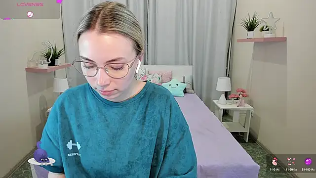 Snapshot of TiffanyBatson chatting on 01-08-25, 11:10 TiffanyBatson online show from 01-08-25, 11:10