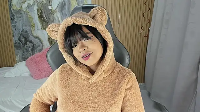 Lili 16 online show from 02-07-26, 11:03