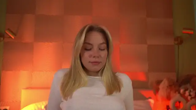 -Snowwwy- online show from 01-16-25, 08:00