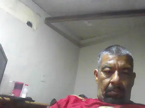 Snapshot of ElMasChingonMX chatting on 10-14-25, 07:42 ElMasChingonMX online show from 10-14-25, 07:42