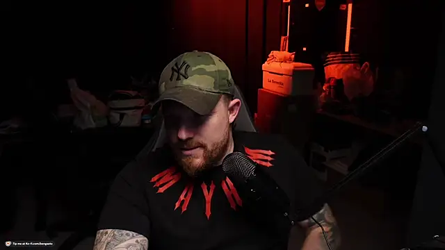 Snapshot of Be_N84 chatting on 11-12-25, 07:35 Be N84 online show from 11-12-25, 07:35