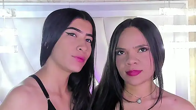 Snapshot of siara_and_zoe chatting on 07-23-26, 11:35 siara and zoe online show from 07-23-26, 11:35