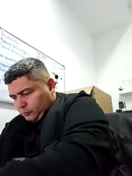 Snapshot of gordito_xx chatting on 12-20-24, 09:43 gordito xx online show from 12-20-24, 09:43