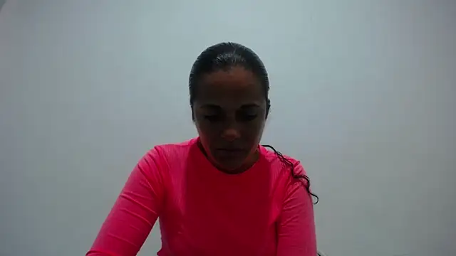 Snapshot of GiveLove1 chatting on 01-06-25, 09:43 GiveLove1 online show from 01-06-25, 09:43