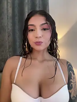 Snapshot of CHERRYY_BOMB_ chatting on 06-08-26, 03:23 CHERRYY BOMB online show from 06-08-26, 03:23