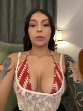 Snapshot of CHERRYY_BOMB_ chatting on 07-16-26, 07:20 CHERRYY BOMB online show from 07-16-26, 07:20