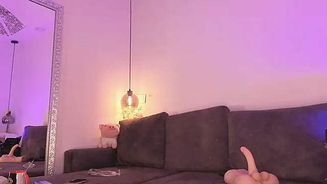 Isabella francoo online show from 01-13-26, 12:21