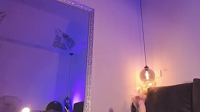 Isabella francoo online show from 03-02-26, 11:39