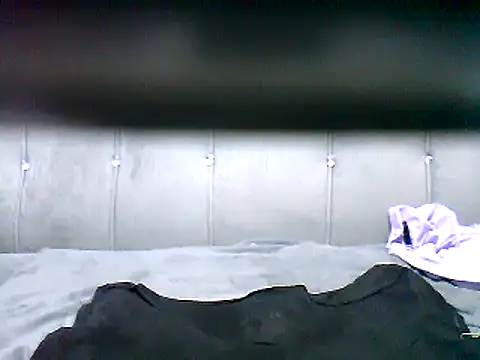 Snapshot of cutey-smile chatting on 02-19-25, 07:05 cutey-smile online show from 02-19-25, 07:05