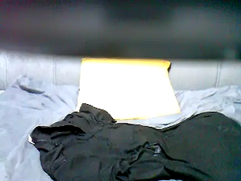 Snapshot of cutey-smile chatting on 02-20-25, 09:31 cutey-smile online show from 02-20-25, 09:31