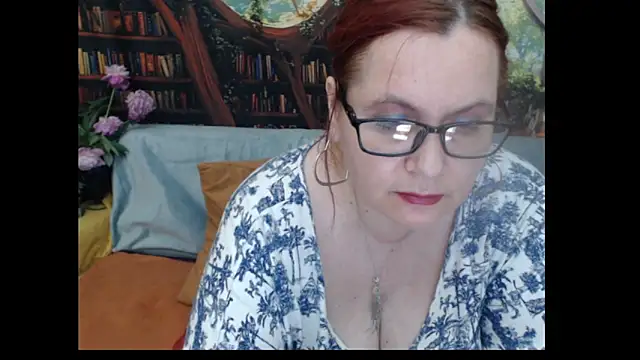 Snapshot of PlayfullMature chatting on 06-11-26, 06:28 PlayfullMature online show from 06-11-26, 06:28