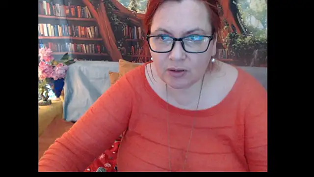 Snapshot of PlayfullMature chatting on 06-12-26, 01:43 PlayfullMature online show from 06-12-26, 01:43