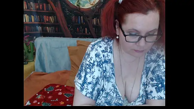 Snapshot of PlayfullMature chatting on 06-23-26, 04:05 PlayfullMature online show from 06-23-26, 04:05