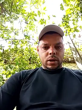 Snapshot of Widson321 chatting on 10-09-25, 01:31 Widson321 online show from 10-09-25, 01:31