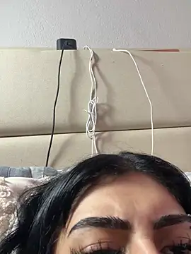 ThickerThanYoBitch online show from 09-20-25, 01:34