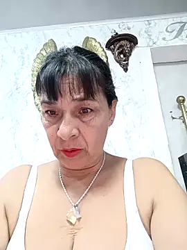 Snapshot of biancchi chatting on 06-21-26, 11:13 biancchi online show from 06-21-26, 11:13