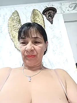 Snapshot of biancchi chatting on 07-06-26, 10:56 biancchi online show from 07-06-26, 10:56
